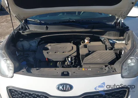 2018 Kia Sportage Lx z USA, uszkodzony, nr VIN KNDPM3ACXJ7456402